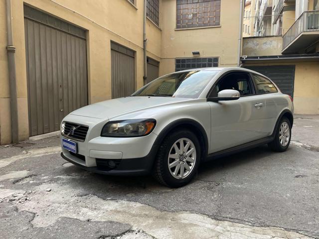 VOLVO C30 2.0 D Kinetic KM 90?000 km ORIGINALI!!!! Immagine 0