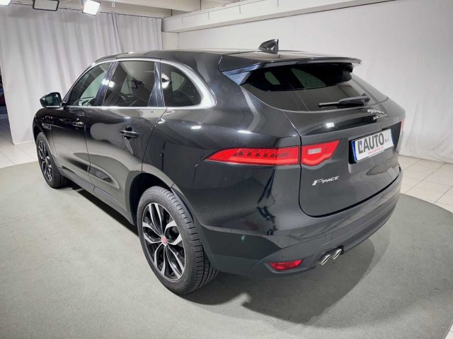 JAGUAR F-Pace 2.0 D 180 CV AWD aut. Prestige Immagine 2