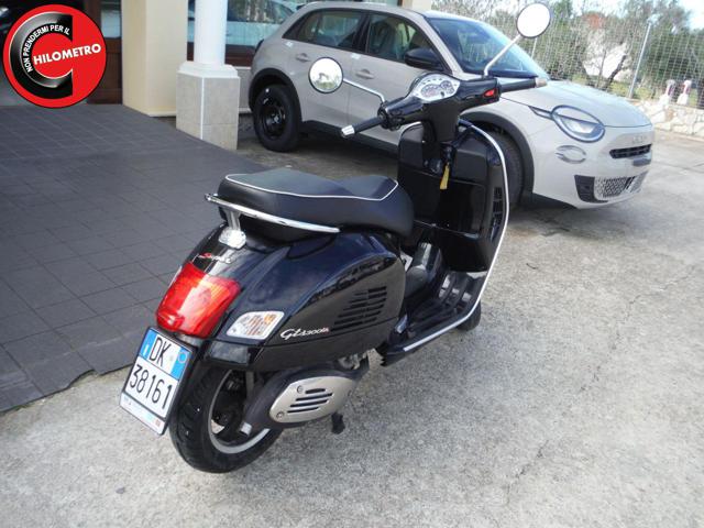 PIAGGIO Vespa GTS 300 Super I.E. Immagine 1