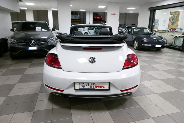 VOLKSWAGEN Maggiolino Cabrio 1.2 TSI Design BlueMotion Technology Immagine 4