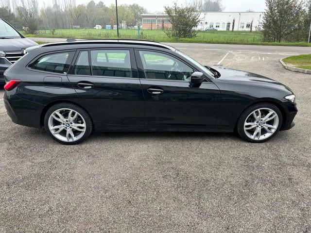 BMW 318 d mhev 48V Touring Immagine 3