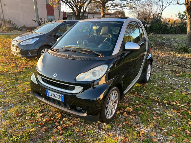 SMART ForTwo 1000 52 kW cabrio passion Immagine 0