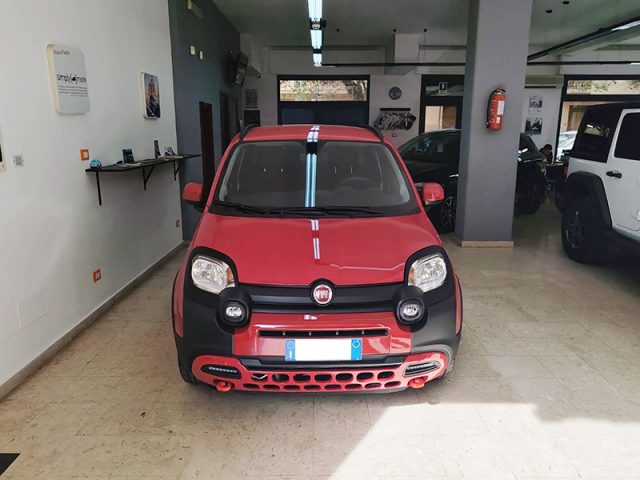 FIAT Panda Cross 1.0 FireFly S&S Hybrid Immagine 1