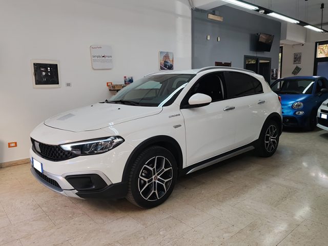 FIAT Tipo 1.6 Mjt S&S 5 porte Cross Immagine 4