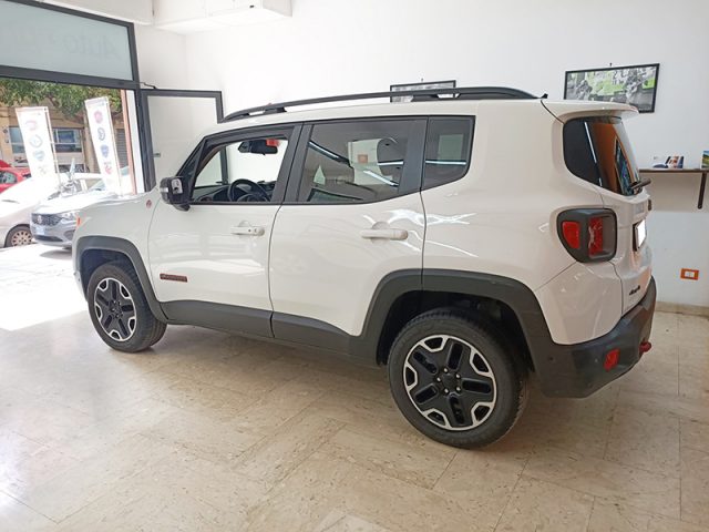 JEEP Renegade 2.0 Mjt 170CV 4WD Trailhawk Immagine 2