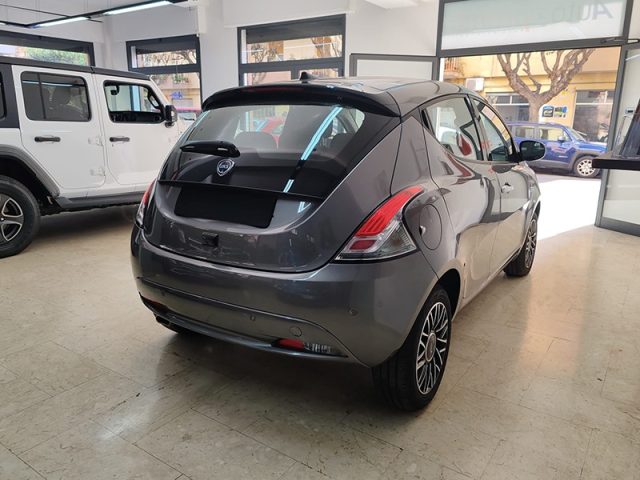 LANCIA Ypsilon 1.0 FireFly 5 porte S&S Hybrid Platino Immagine 4