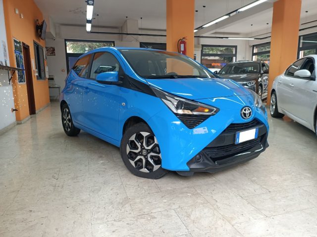 TOYOTA Aygo Connect 1.0 VVT-i 72 CV x-wave Immagine 0