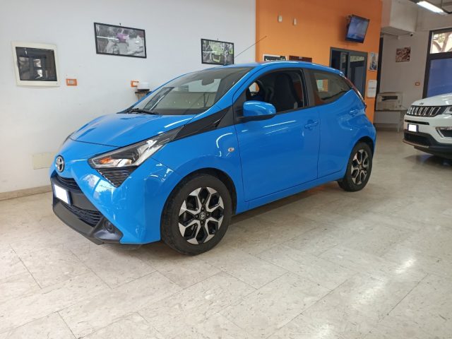 TOYOTA Aygo Connect 1.0 VVT-i 72 CV x-wave Immagine 2