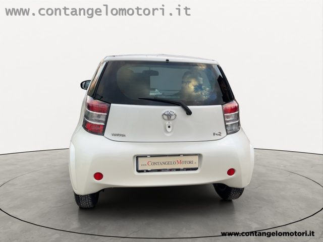 TOYOTA iQ 1.0 Immagine 4