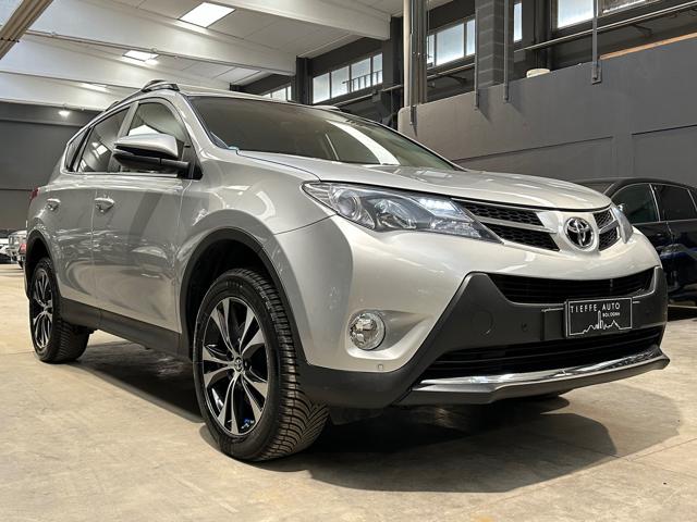 TOYOTA RAV 4 RAV4 2.2 D-CAT 4WD Immagine 3