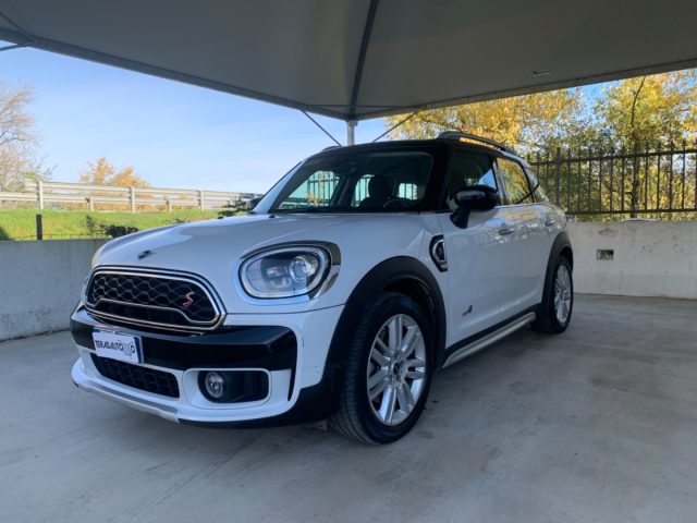 MINI Countryman 2.0 Cooper SD 190 cv Hype Countryman ALL4 C.Auto Immagine 1