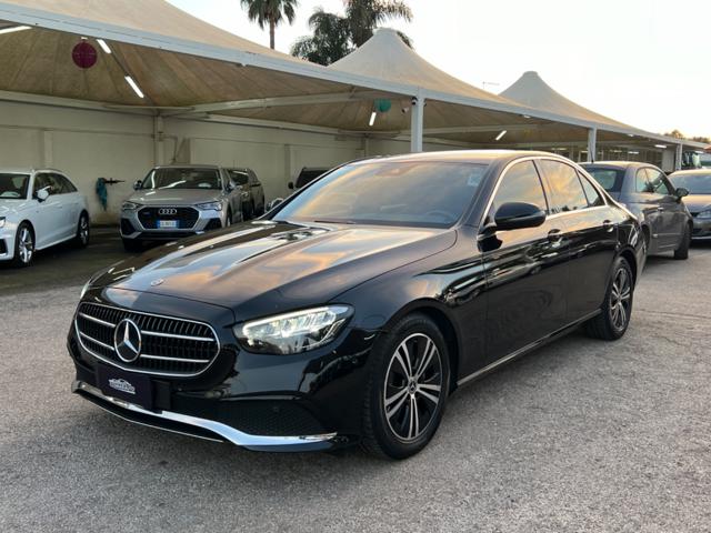 MERCEDES-BENZ E 220 d Auto Sport Immagine 3