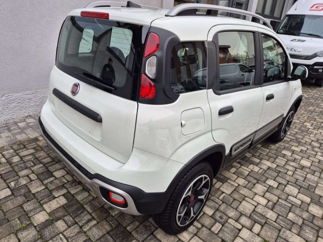 FIAT Panda 0.9 t.air t. City Cross 4x4 OK NEOPATENTATO Immagine 3