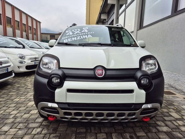 FIAT Panda 0.9 t.air t. City Cross 4x4 OK NEOPATENTATO Immagine 4