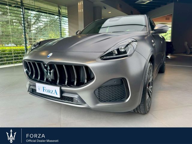 MASERATI Grecale 2.0 mhev GT 300cv Grigio Lava Opaco Fuoriserie Immagine 0