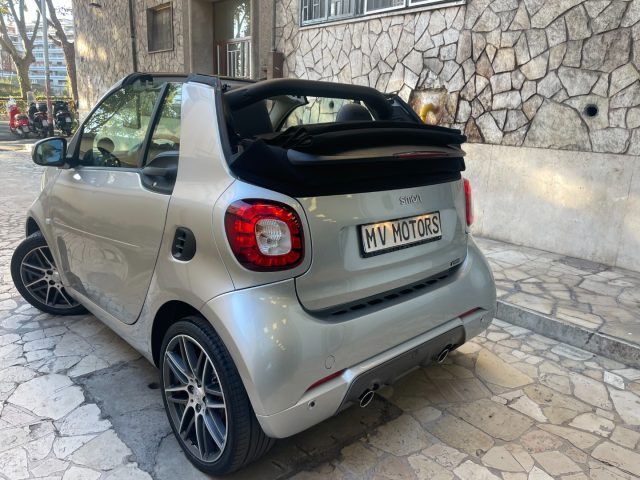 SMART ForTwo BRABUS 109cv  twinamic cabrio Xclusive Immagine 4