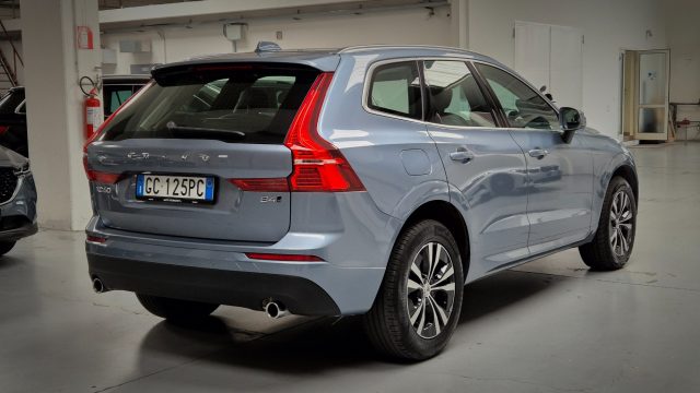 VOLVO XC60 B4 d AWD Geartronic -KAMERA-CAR PLAY-LED-VIRTUAL Immagine 4