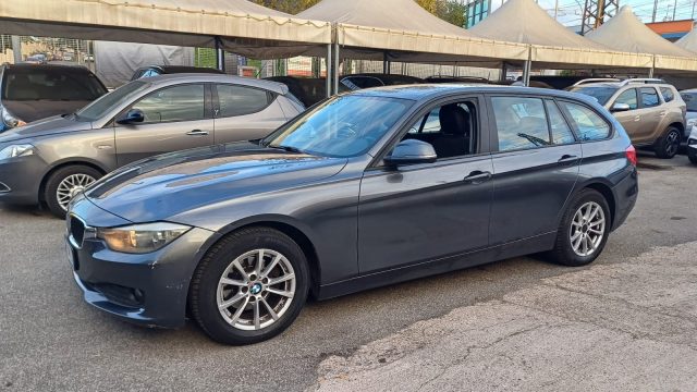 BMW 318 d Touring Luxury Immagine 2