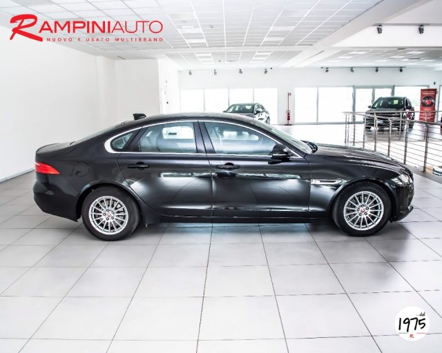 JAGUAR XF 2.0 D 180 CV aut. Prestige RISERVATA OPERATORI DE Immagine 4