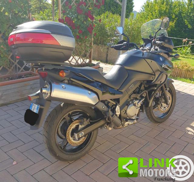 SUZUKI V-Strom 650 SUZUKI V-Strom 650 Immagine 0