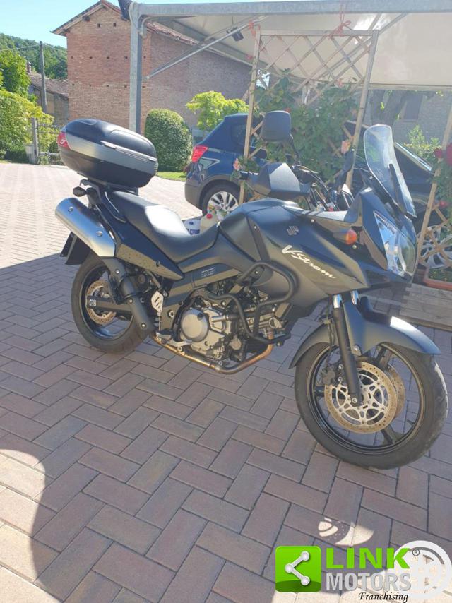 SUZUKI V-Strom 650 SUZUKI V-Strom 650 Immagine 1