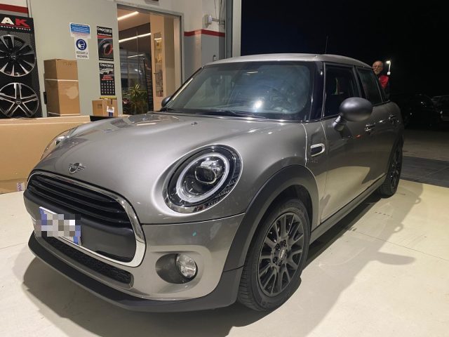 MINI One 1.5 One 75 CV Baker Street 5 porte OK NEOPATENTATO Immagine 0