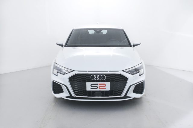 AUDI A3 SPB 35 TDI Stronic S line edition Fari LED Matrix Immagine 2