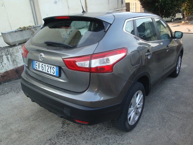 NISSAN Qashqai 1.2  Premium TAGL. NISSAN Immagine 1