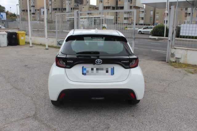 TOYOTA Yaris 1.5 Hybrid 5 porte Active Immagine 3