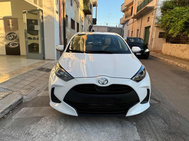 TOYOTA Yaris 1.5 Hybrid 5 porte Active Immagine 1