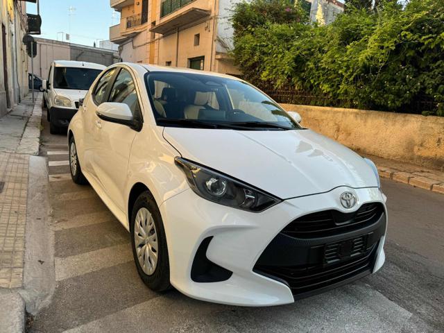 TOYOTA Yaris 1.5 Hybrid 5 porte Active Immagine 3