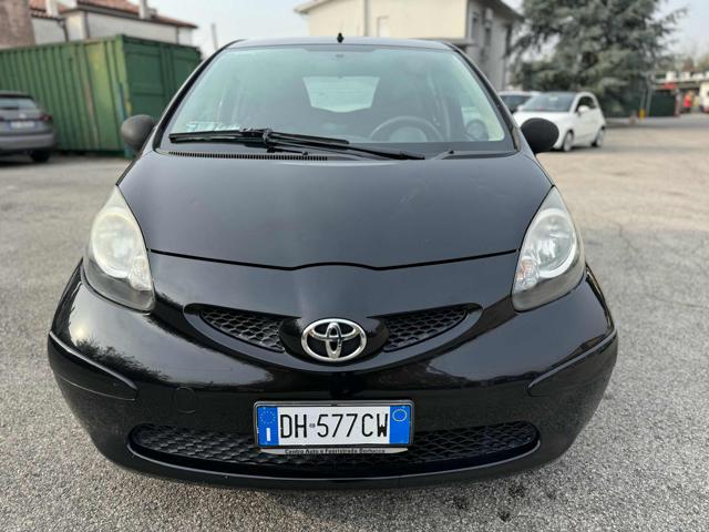 TOYOTA Aygo 90,375km Bellissima senza nessun lavoro da fare Immagine 2