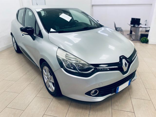 RENAULT Clio 1.5 dCi 8V 90CV Start&Stop 5 porte Energy Immagine 2