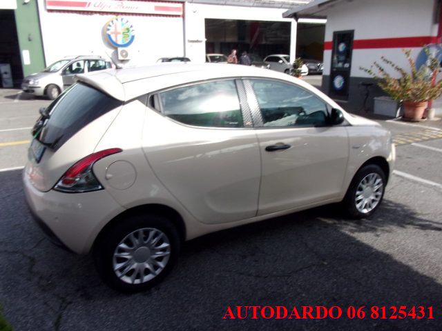 LANCIA Ypsilon 0.9 TwinAir 5 porte Metano Ecochic Gold Immagine 4