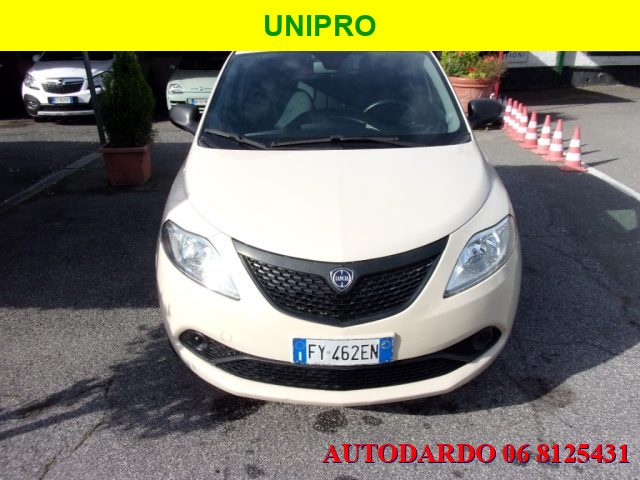 LANCIA Ypsilon 0.9 TwinAir 5 porte Metano Ecochic Gold Immagine 1