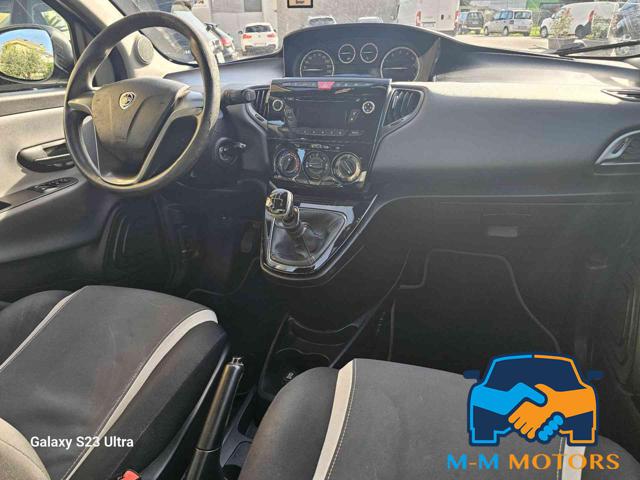 LANCIA Ypsilon 1.2 69 CV 5 porte Elefantino Immagine 1