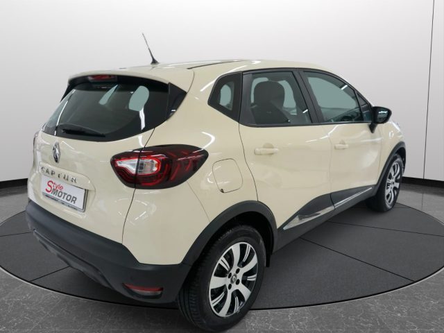 RENAULT Captur dCi 8V 90 CV Energy Business Immagine 1