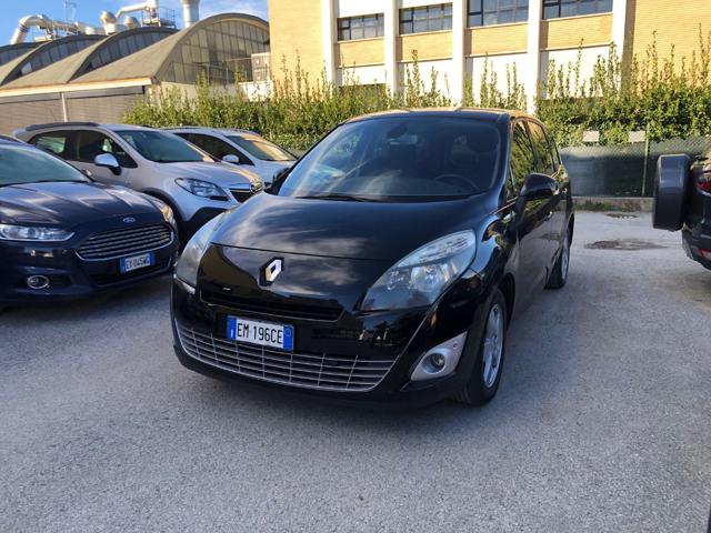 RENAULT Scenic 1.5 dCi 110CV 7 POSTI Immagine 0