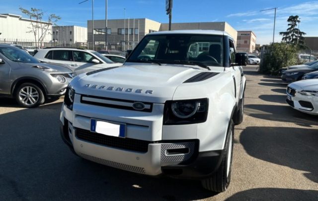 LAND ROVER Defender 90 3.0D I6 200 CV AWD Auto Commercial Immagine 1