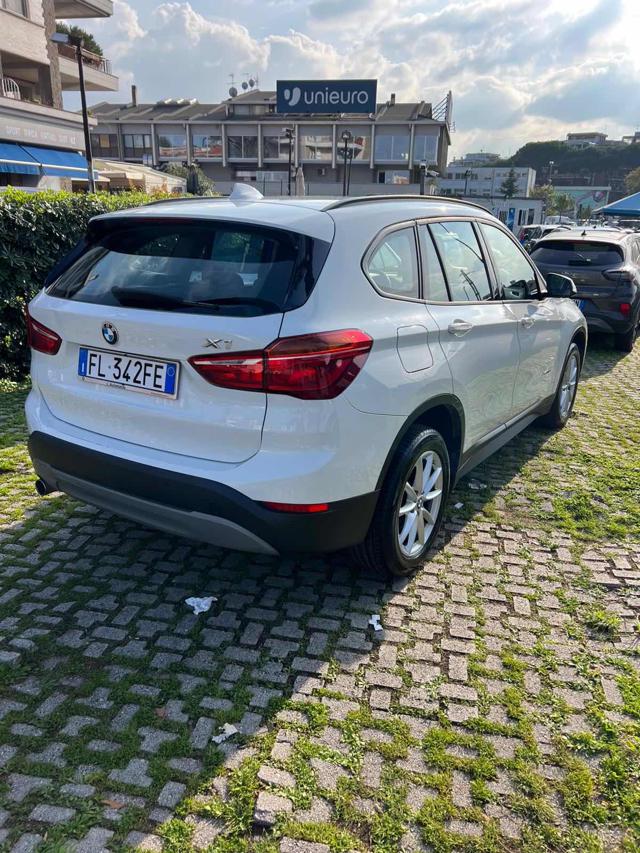 BMW X1 sDrive16d Immagine 3