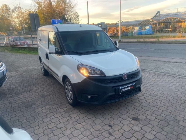 FIAT Doblo 1.6 Active natural power Immagine 1