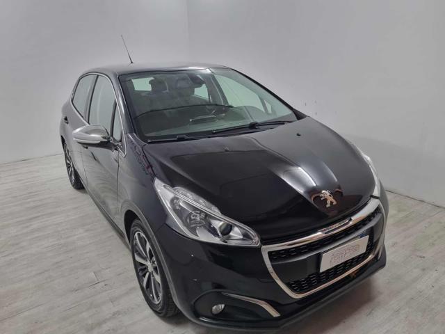 PEUGEOT 208 PureTech 82 5 porte Allure Immagine 1