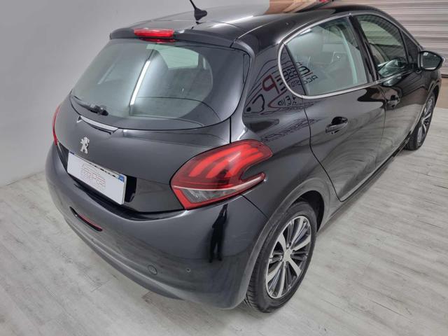 PEUGEOT 208 PureTech 82 5 porte Allure Immagine 2