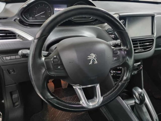 PEUGEOT 208 PureTech 82 5 porte Allure Immagine 4