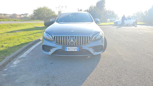 MERCEDES-BENZ E 220 d Auto Premium Plus Immagine 1