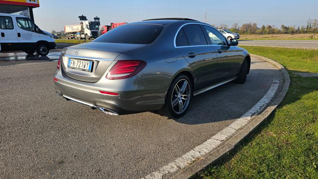 MERCEDES-BENZ E 220 d Auto Premium Plus Immagine 4