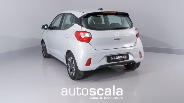 HYUNDAI i10 1.0 MPI AT Connectline Immagine 4