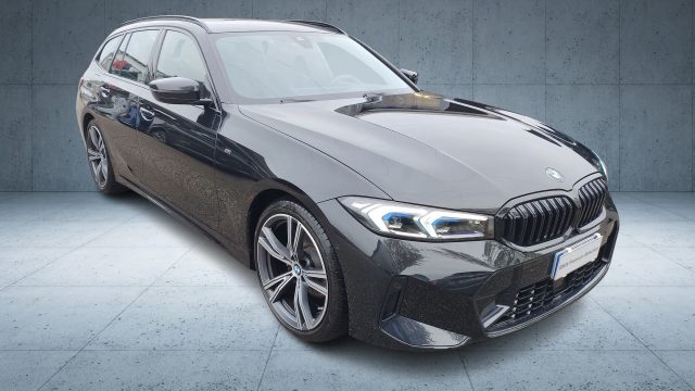 BMW 320 d 48V xDrive Touring Msport Aut. Immagine 4