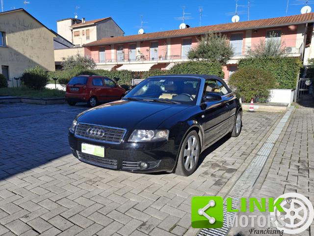 AUDI A4 Cabriolet 2.5 V6 TDI cat Immagine 2