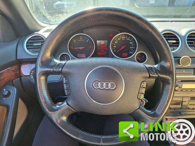 AUDI A4 Cabriolet 2.5 V6 TDI cat Immagine 4